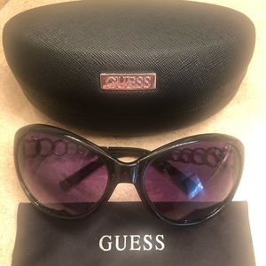 Guess  Sunglasses with case